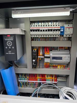 Danfoss VLT drive and Regin Corrigo BMS controller in plant control panel